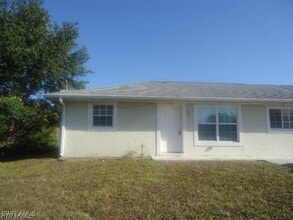 4754 22nd St SW in Lehigh Acres, FL - Foto de edificio - Building Photo