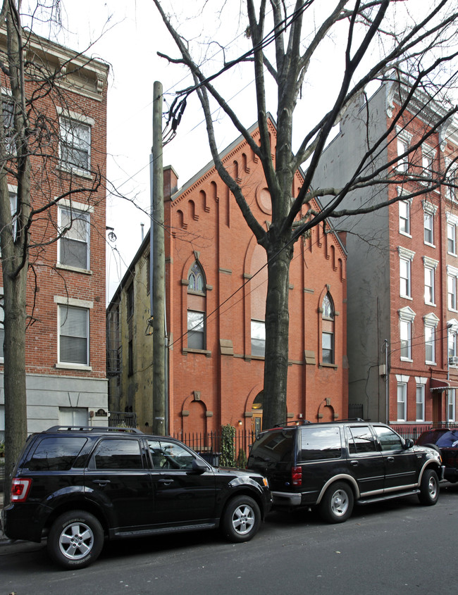 131 Garden St in Hoboken, NJ - Building Photo - Building Photo