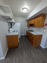 3304 SW 29th Terrace in Topeka, KS - Building Photo - Building Photo