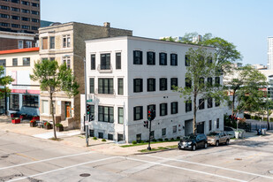 1245 N Milwaukee St Apartments