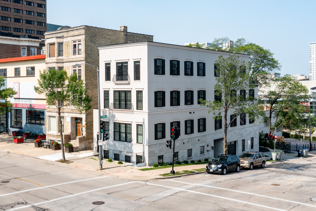 1245 N Milwaukee St in Milwaukee, WI - Building Photo