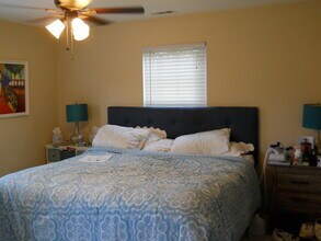 631 Hapsfield Ln in Buffalo Grove, IL - Building Photo - Building Photo