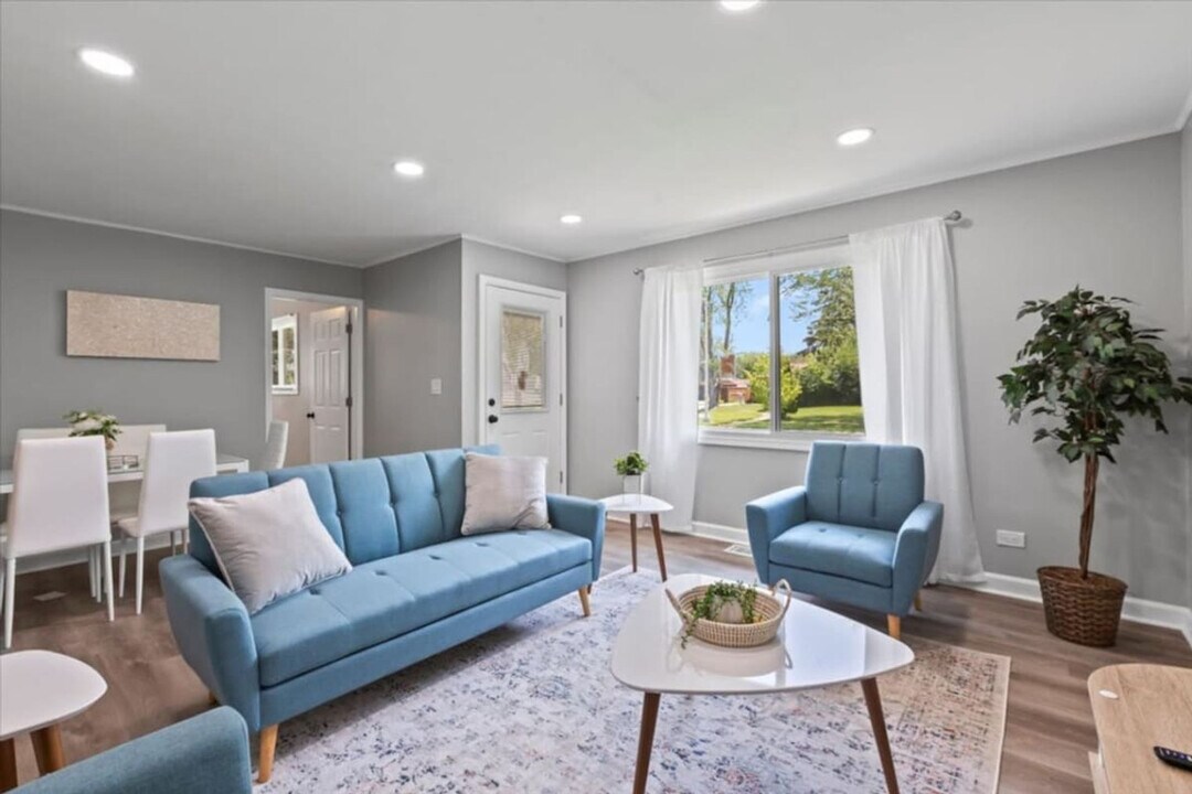 362 Marion Ct in Wheeling, IL - Foto de edificio