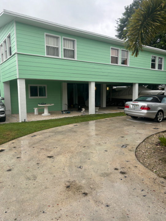 549 Plante St in Key Largo, FL - Foto de edificio