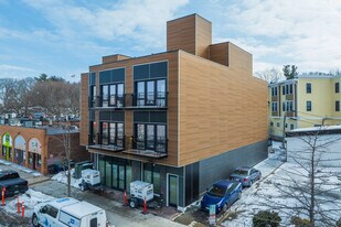 872 Broadway in Somerville, MA - Building Photo