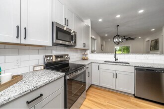 2001 Turtle Point Dr in Raleigh, NC - Building Photo - Building Photo