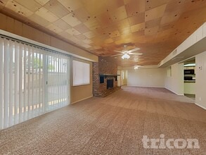 6258 W Wolf St in Phoenix, AZ - Building Photo - Building Photo