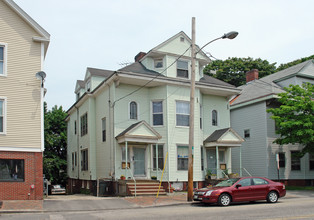 779 Congress St in Portland, ME - Foto de edificio - Building Photo