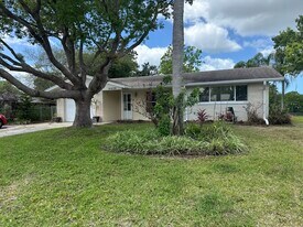 10629 Cymbid Dr in Port Richey, FL - Building Photo