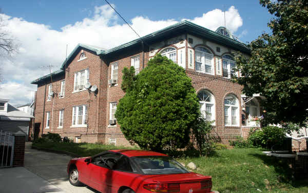 1155 Pierce Ave in Bronx, NY - Foto de edificio