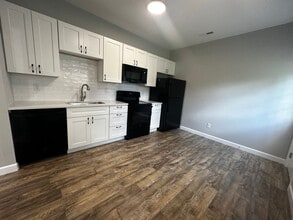 861 W 12th St in Winston-Salem, NC - Building Photo - Building Photo