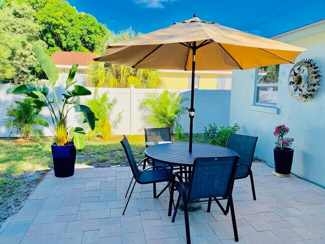 511 NW 3rd St in Delray Beach, FL - Building Photo - Building Photo
