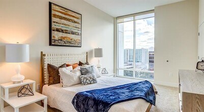 5250 Brownway St in Houston, TX - Building Photo - Building Photo