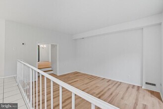 10369 May Wind Ct in Columbia, MD - Building Photo - Building Photo