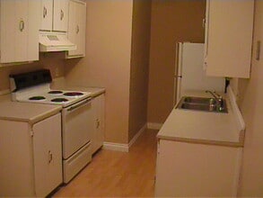 16259 W 10th Ave, Unit C1 in Golden, CO - Building Photo - Building Photo