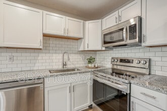 2921 S Harvard Ave in Independence, MO - Building Photo - Building Photo