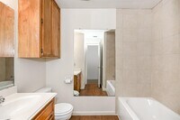 9410 Edgebrook Dr photo'