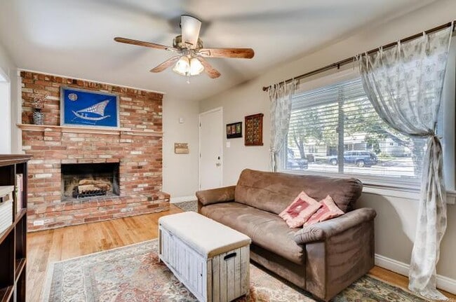 2280 S Linley Ct in Denver, CO - Building Photo - Building Photo