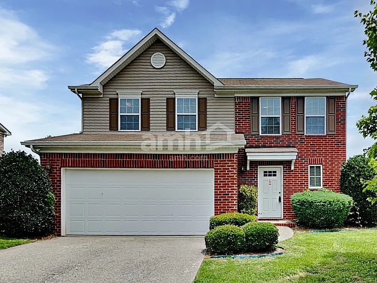 1056 Countess Ln in Spring Hill, TN - Building Photo