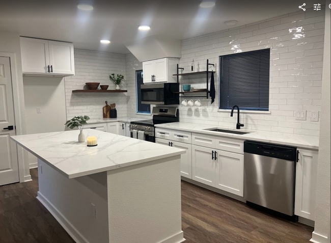 4111 Beran Dr in Houston, TX - Building Photo - Building Photo