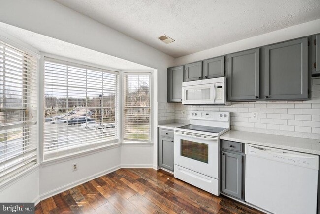 16250 Taconic Cir in Montclair, VA - Building Photo - Building Photo