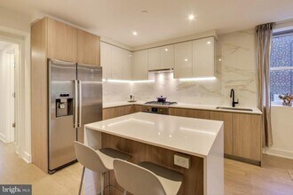 4017 Davis Pl NW in Washington, DC - Building Photo - Building Photo