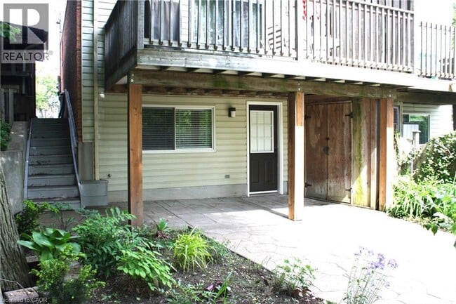 property at 119 Main St W