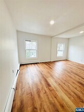 23 Valley in Edgewater, NJ - Building Photo - Building Photo