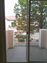 6090 Ingleston Dr in Sparks, NV - Building Photo - Building Photo