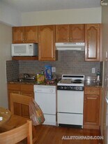 1110 Commonwealth Ave in Boston, MA - Building Photo