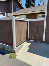 2601 Ashe Rd in Bakersfield, CA - Building Photo - Building Photo