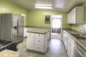 275 Robinson Ave in American Fork, UT - Building Photo - Building Photo