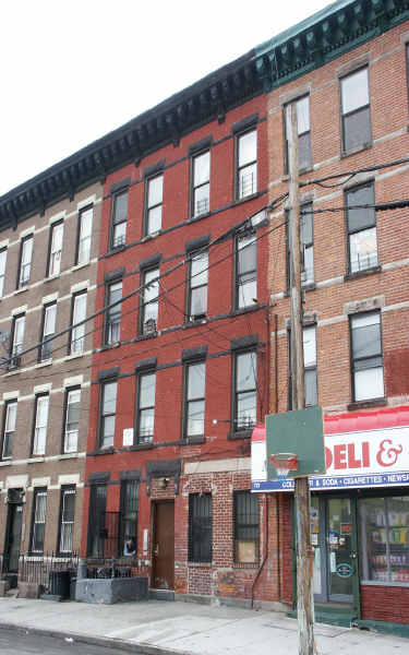 719 Henry St in Brooklyn, NY - Building Photo - Building Photo