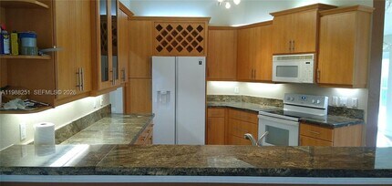 15013 SW 10th St in Sunrise, FL - Building Photo - Building Photo