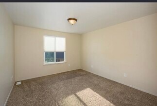 1113 NW 22nd Pl in Redmond, OR - Building Photo - Building Photo