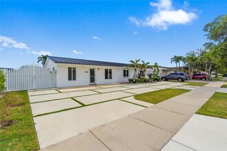 5103 SW 128th Pl in Miami, FL - Building Photo - Building Photo