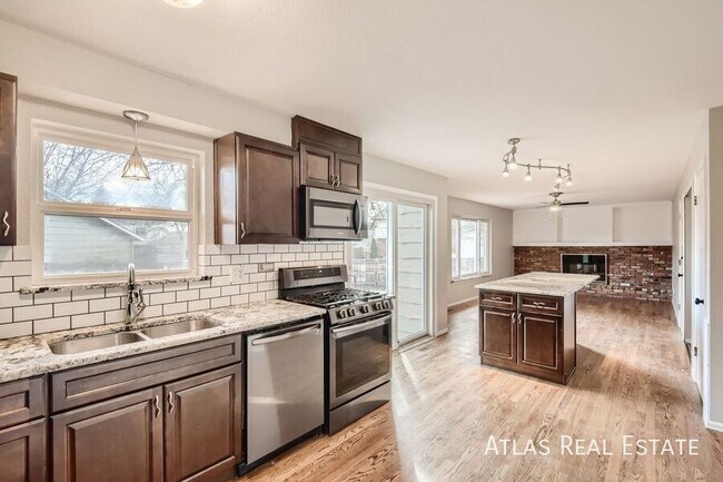 2994 Whileaway Cir E in Colorado Springs, CO - Building Photo - Building Photo
