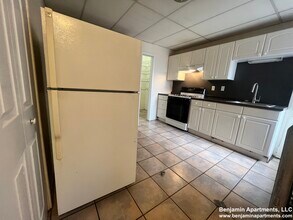 435 Cambridge St, Unit 5 in Cambridge, MA - Foto de edificio - Building Photo