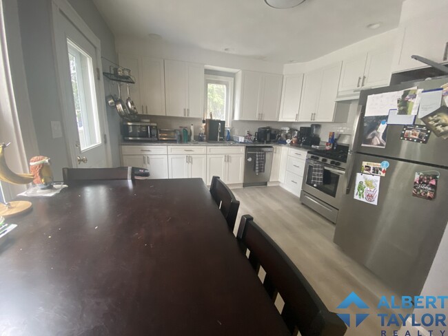 30 Touro Ave, Unit 30 in Medford, MA - Building Photo - Building Photo