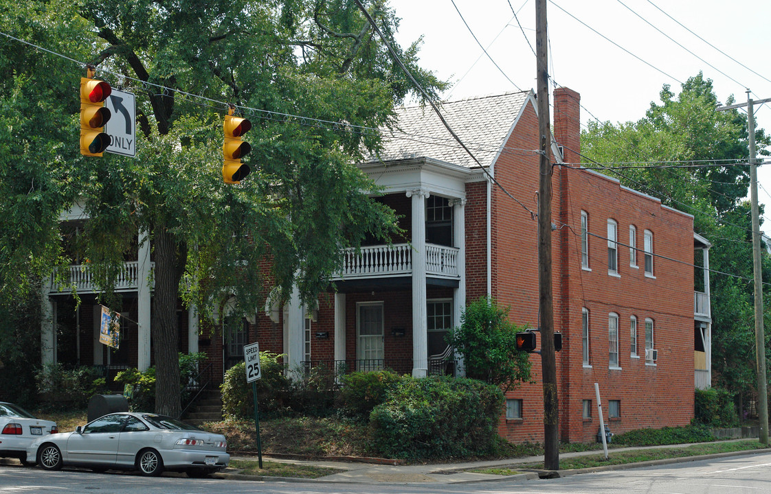 3553-3555 Grove Ave in Richmond, VA - Building Photo