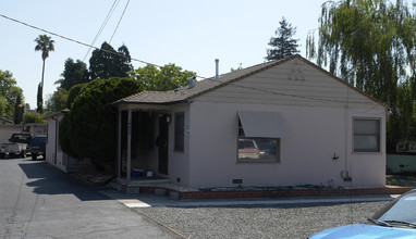 19630-19650 Camden Ave in Hayward, CA - Building Photo - Building Photo