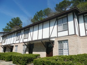 Vineville Townhomes East in Macon, GA - Building Photo - Building Photo