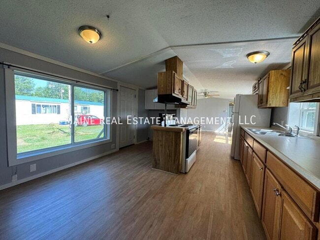 property at 16 Park Dr