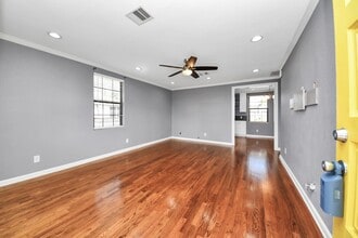 5635 Mc Cracken Rd in Houston, TX - Building Photo - Building Photo