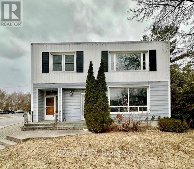 1504 Stittsville Main St in Ottawa, ON - Building Photo