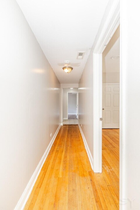 8016 S Paulina St in Chicago, IL - Building Photo