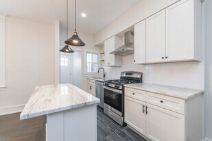 5745 Hunter St in Philadelphia, PA - Building Photo