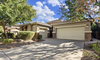 1157 W Mesquite St in Gilbert, AZ - Building Photo