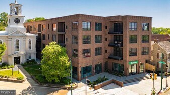 8623 Germantown Ave in Philadelphia, PA - Building Photo