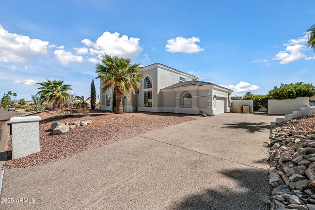 15831 E Thistle Dr in Fountain Hills, AZ - Building Photo - Building Photo